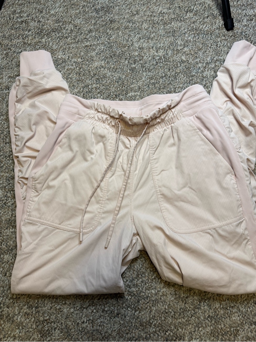 Lululemon Women’s Light pink dance pant Joggers